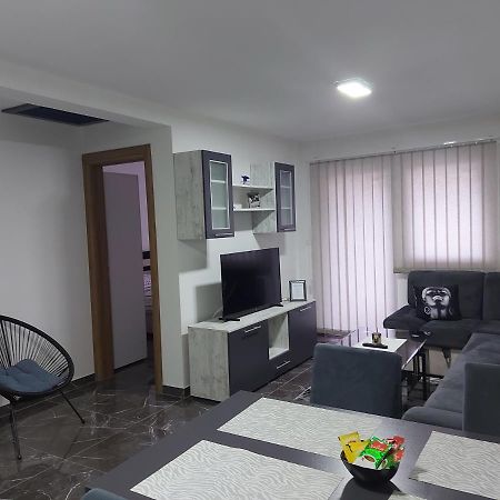 Malm Travnik Apartment Luaran gambar