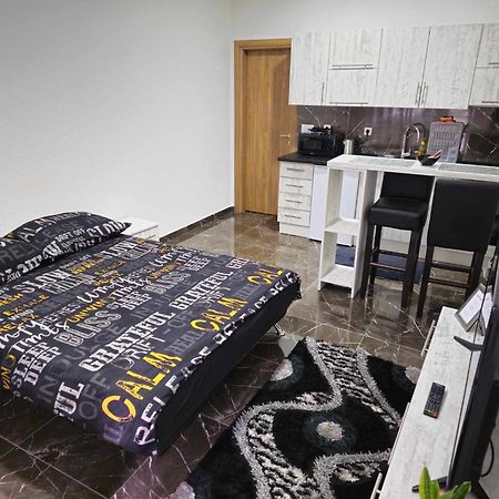 Malm Travnik Apartment Luaran gambar