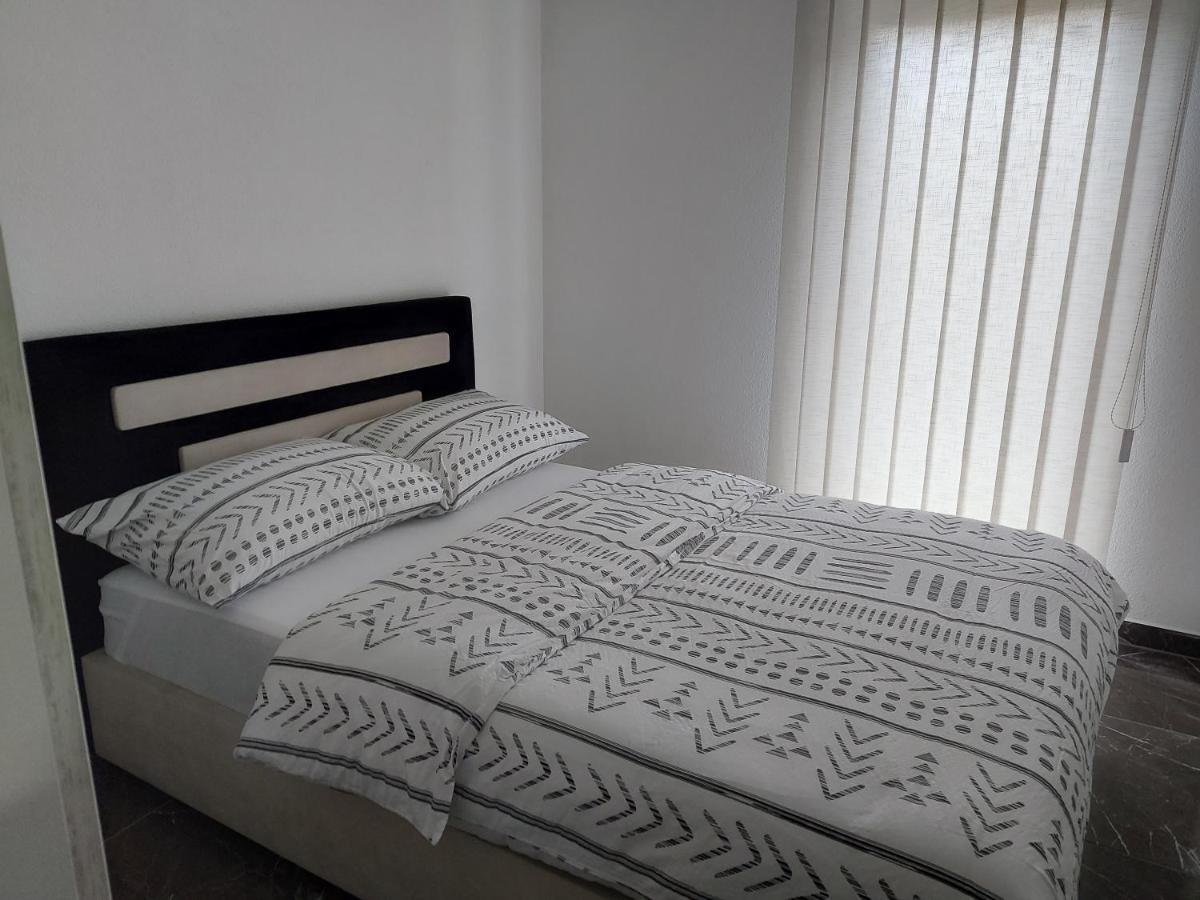 Malm Travnik Apartment Luaran gambar