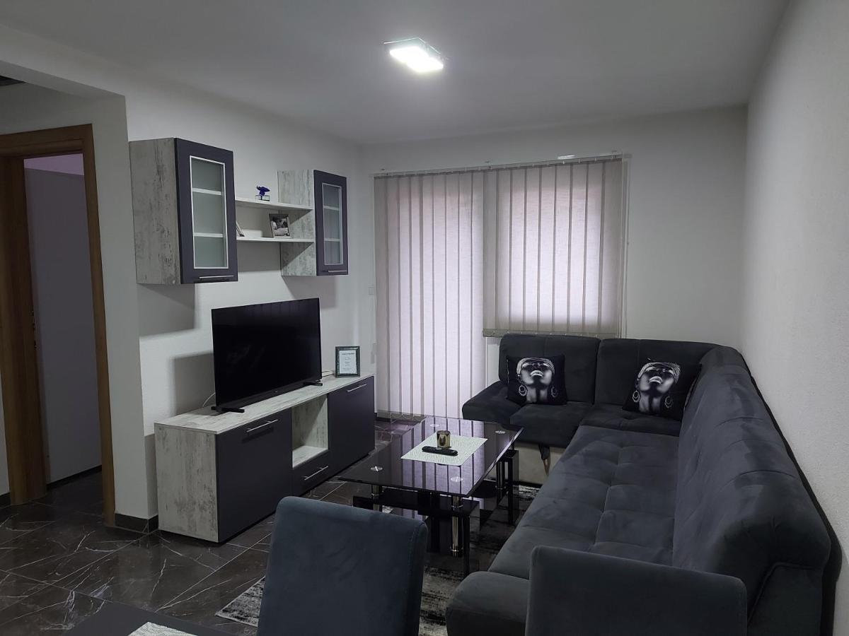 Malm Travnik Apartment Luaran gambar