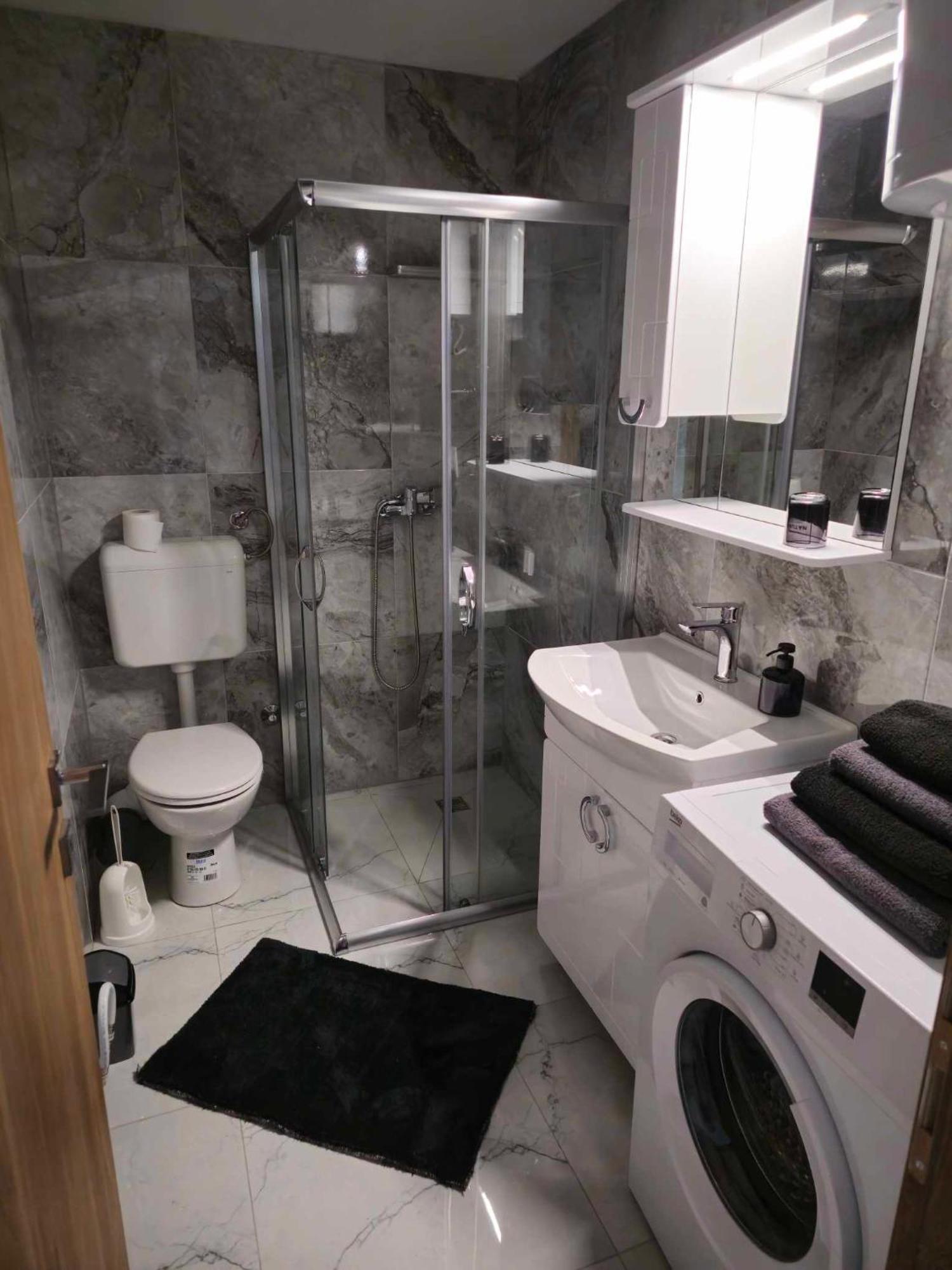 Malm Travnik Apartment Luaran gambar