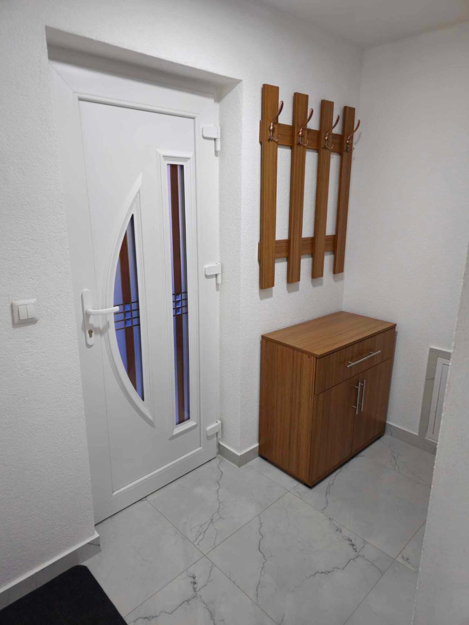 Malm Travnik Apartment Luaran gambar
